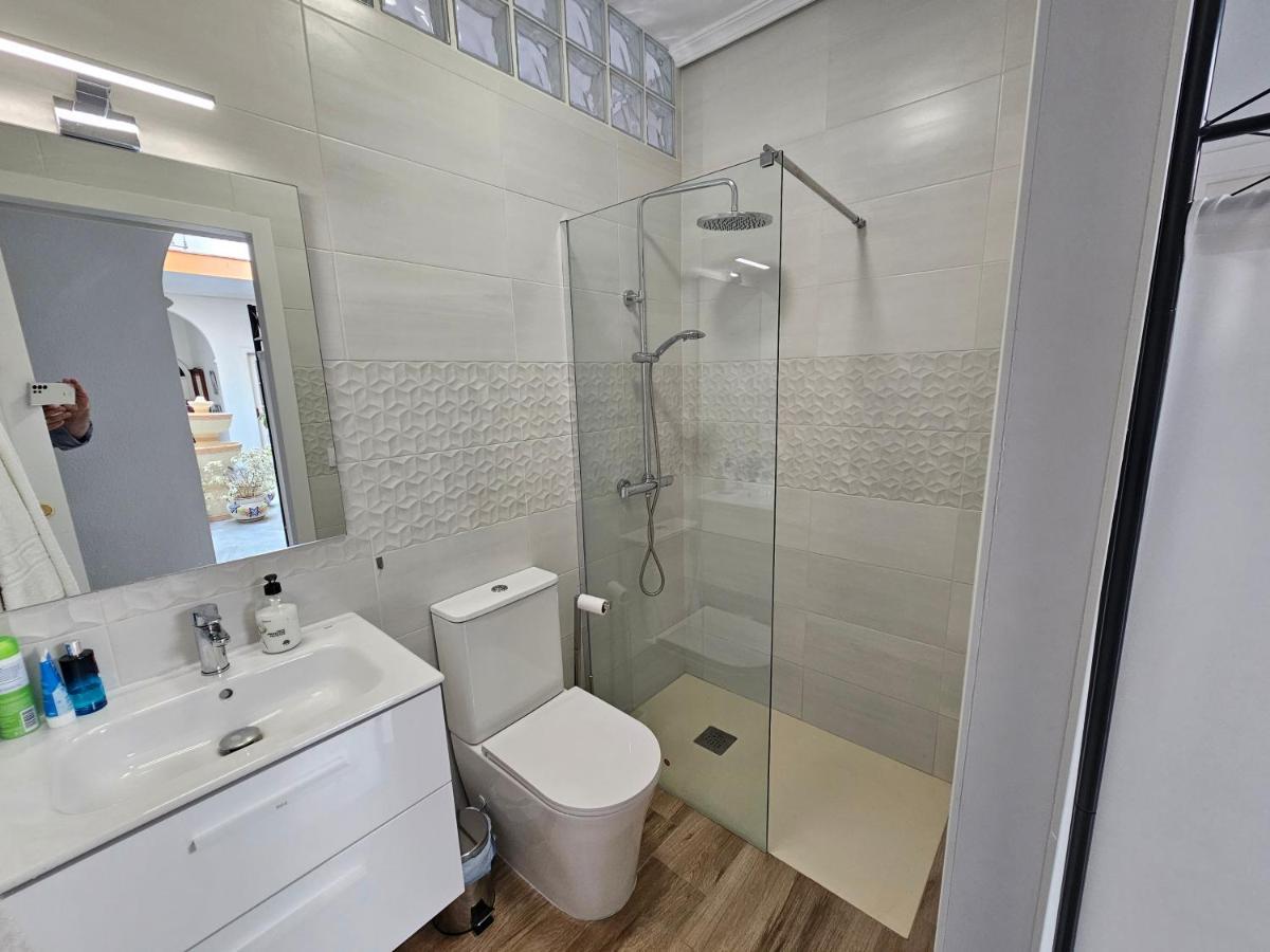 Casa Elizabeth Apartment Palomares del Rio Bagian luar foto